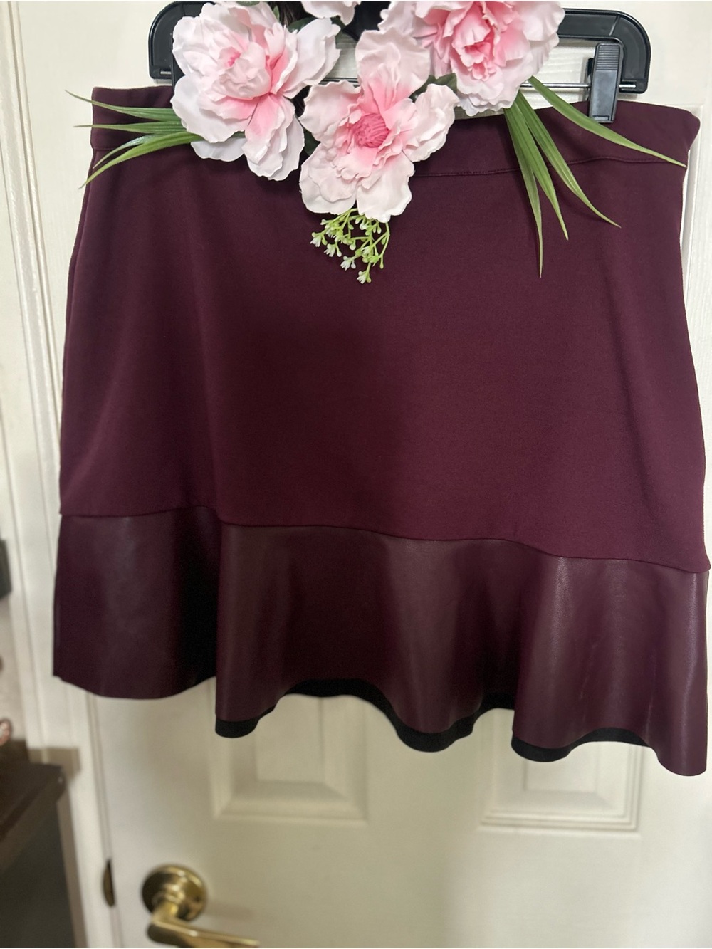MICHAEL Michael Kors Burgundy A-Line Skirt with Flared Hem size XL.